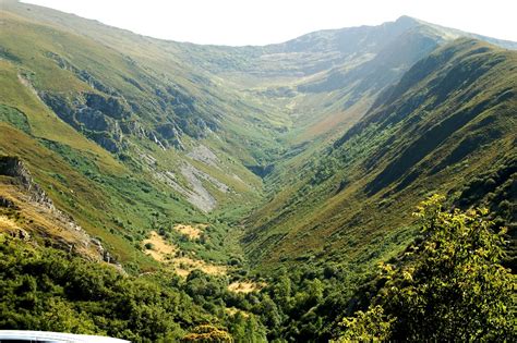 el valle del silencio leon|Qué ver en el Valle del Silencio (León)